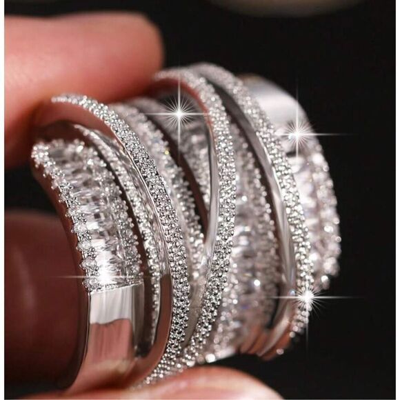 Fancy Diamond Ring - Picture 4 of 6